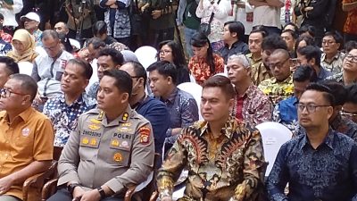 Pramono Anung Serahkan Penghargaan AJMHT ke-52 kepada Tujuh Pemenang Utama