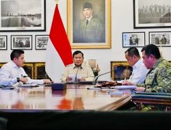 Presiden Prabowo Pimpin Ratas Penanganan Bencana, Tegaskan Mitigasi dan Kesiapsiagaan Nasional