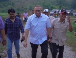 Bupati Solok Dampingi Wakil Ketua Komisi VI DPR RI Tinjau Jalan Rawang Sulit Air Penghubung Kabupaten Solok dan Kota Sawahlunto