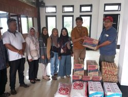 PEMERINTAH NAGARI  SUNGAI JAMBUR SALURKAN BANTUAN UNTUK KORBAN BANJIR BANDANG ARO SUKA KABUPATEN SOLOK