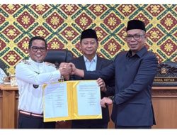 DPRD GELAR RAPAT PARIPURNA HUT KABUPATEN PELALAWAN Ke 27