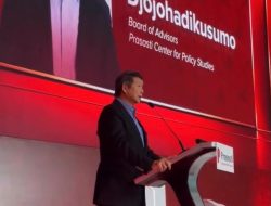 Hashim Djojohadikusumo Ungkap Rencana Pembagian HP dan Rekening Gratis untuk Penyaluran Bansos