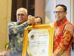 Wakil Bupati Bone Terima PWI Sulsel Awards 2026, Andi Asman Raih Penghargaan Kepala Daerah Inovator