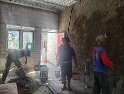 Babinsa Serengan dan Warga Gotong Royong Bangun Pos Kamling untuk Tingkatkan Keamanan Lingkungan