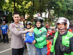 Kapolda Metro Jaya Ajak Pengemudi Ojol Utamakan Kesehatan dan Keselamatan saat Bekerja