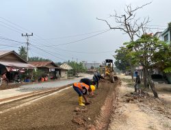 Peningkatan Jalan Sudirman KUBA Tunjukkan Progres, Masyarakat Sambut Gembira Jalan Mulus!